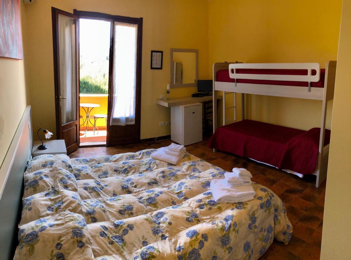 Agriturismo Eucaliptus 볼게리 외부 사진